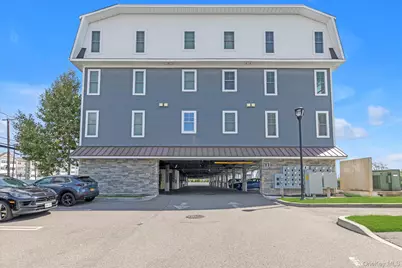 214 Marina Pointe Drive #214, East Rockaway, NY 11518 - Photo 3