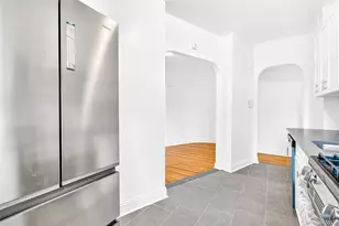 190 E Mosholu Pkwy S, Bronx, NY 10458 - Photo 19