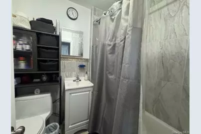 194-01 Linden Blvd, Saint Albans, NY 11412 - Photo 17