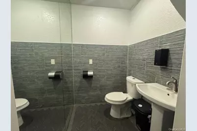 194-01 Linden Blvd, Saint Albans, NY 11412 - Photo 7