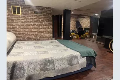 194-01 Linden Blvd, Saint Albans, NY 11412 - Photo 11