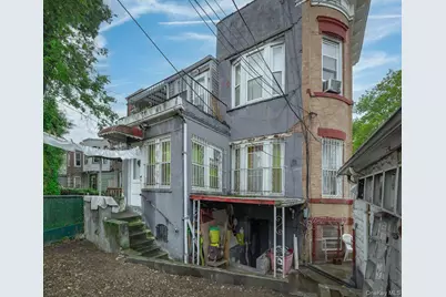 515 E 26th Street, Brooklyn, NY 11210 - Photo 31