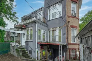 515 E 26th St, Brooklyn, NY 11210 - Photo 31