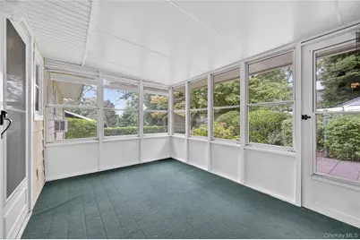 4 King Street, Glenwood Landing, NY 11547 - Photo 25