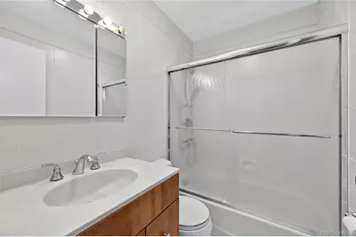 4 King Street, Glenwood Landing, NY 11547 - Photo 21