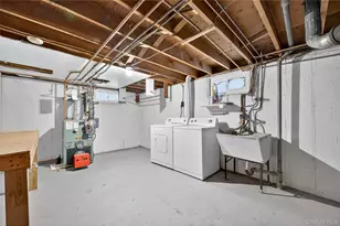 4 King St, Glenwood Landing, NY 11547 - Photo 29