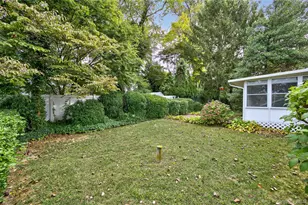 4 King St, Glenwood Landing, NY 11547 - Photo 33