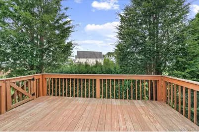 52 Fairlawn Drive, Central Islip, NY 11722 - Photo 31