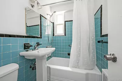 2711 Young Avenue, Bronx, NY 10469 - Photo 11