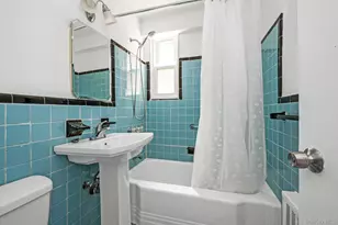 2711 Young Ave, Bronx, NY 10469 - Photo 11