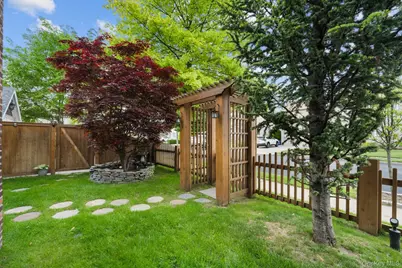 29 W Henrietta Avenue, Oceanside, NY 11572 - Photo 49