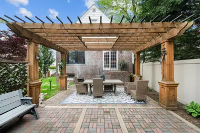 29 W Henrietta Avenue, Oceanside, NY 11572 - Photo 45