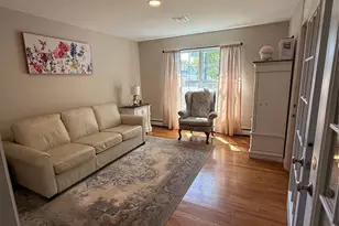 5 Evans Pl, Bay Shore, NY 11706 - Photo 3