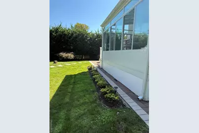 5 Evans Place, Bay Shore, NY 11706 - Photo 19