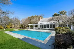 94 S Country Rd, Remsenburg, NY 11960 - Photo 37