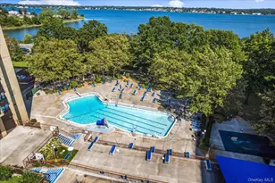 17-85 215th St, Bayside, NY 11360 - Photo 21