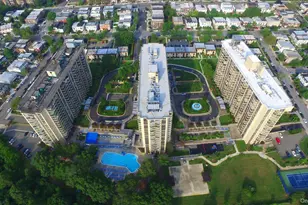 17-85 215th St, Bayside, NY 11360 - Photo 23