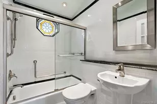 158-03 82nd St, Howard Beach, NY 11414 - Photo 19