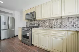 61-67 56th St, Maspeth, NY 11378 - Photo 15