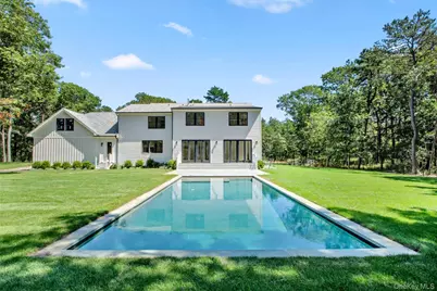 95 N Summit Boulevard, Westhampton, NY 11977 - Photo 21