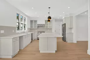 95 N Summit Blvd, Westhampton, NY 11977 - Photo 7