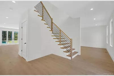 95 N Summit Boulevard, Westhampton, NY 11977 - Photo 9