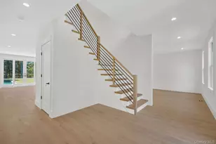 95 N Summit Blvd, Westhampton, NY 11977 - Photo 9