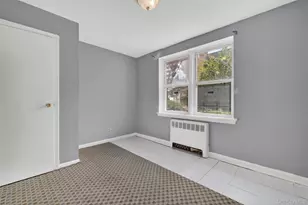 160 Ravine Ave, Yonkers, NY 10701 - Photo 19