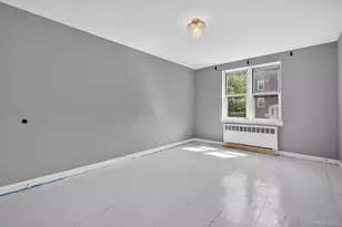 160 Ravine Ave, Yonkers, NY 10701 - Photo 17