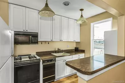 494 South Ocean #3A, Freeport, NY 11520 - Photo 11