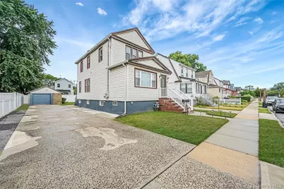 76 Cambridge Street, Valley Stream, NY 11581 - Photo 3
