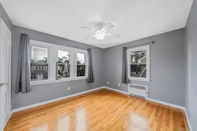 76 Cambridge Street, Valley Stream, NY 11581 - Photo 17