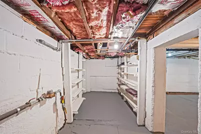 76 Cambridge Street, Valley Stream, NY 11581 - Photo 27