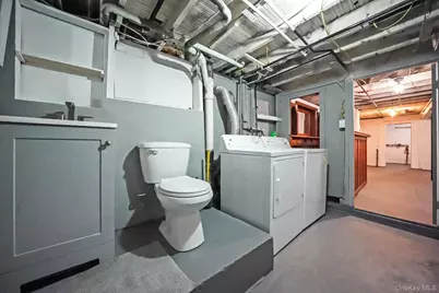 76 Cambridge Street, Valley Stream, NY 11581 - Photo 29