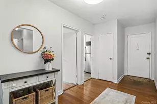 7 Rockledge Rd, Hartsdale, NY 10530 - Photo 3