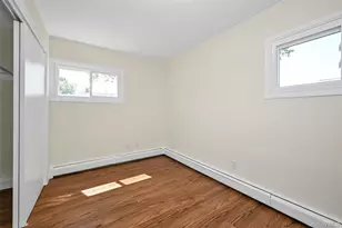 77 Autumn Ln, Hicksville, NY 11801 - Photo 11