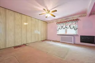 141-29 70th Rd, Kew Gardens, NY 11367 - Photo 19