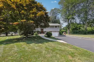 961 Tilton Rd, Valley Cottage, NY 10989 - Photo 3