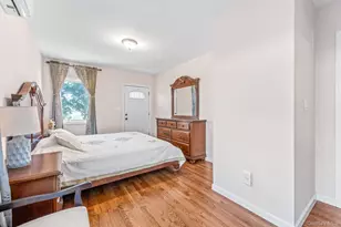 18 Rose Ln, New Hyde Park, NY 11040 - Photo 9