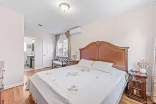 18 Rose Ln, New Hyde Park, NY 11040 - Photo 7