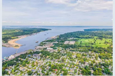 120 Glenwood Road, Glenwood Landing, NY 11547 - Photo 31