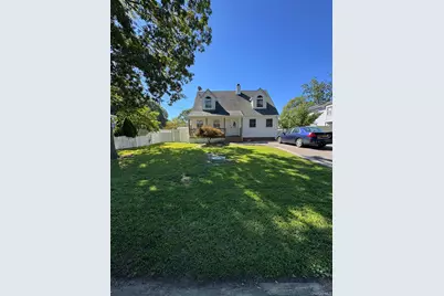42A Wills Avenue, Mastic, NY 11950 - Photo 33
