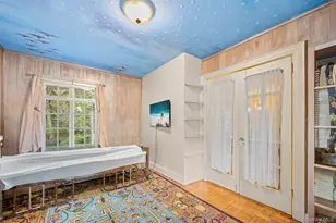 200 Myrtle Dr, Great Neck, NY 11021 - Photo 19