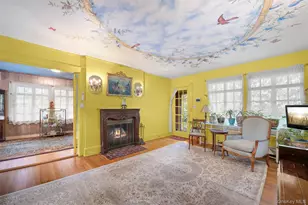 200 Myrtle Dr, Great Neck, NY 11021 - Photo 5