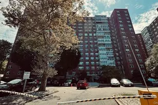 43-10 Kissena Blvd, Flushing, NY 11355 - Photo 17