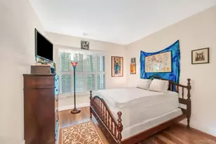 305 O'Keefe Ct, Oakdale, NY 11769 - Photo 23