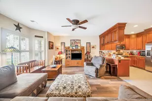 305 O'Keefe Ct, Oakdale, NY 11769 - Photo 5