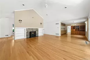 120 McLain St, Bedford Corners, NY 10549 - Photo 9