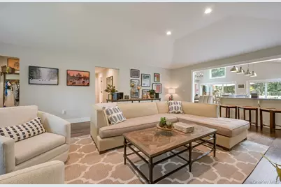 24 Shadyrest Drive, Sag Harbor, NY 11963 - Photo 5