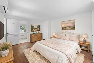 128 Charles St, East Williston, NY 11596 - Photo 13